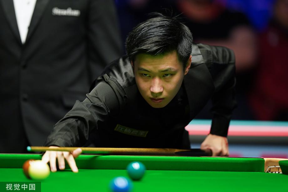 缺席背后 缺席背后